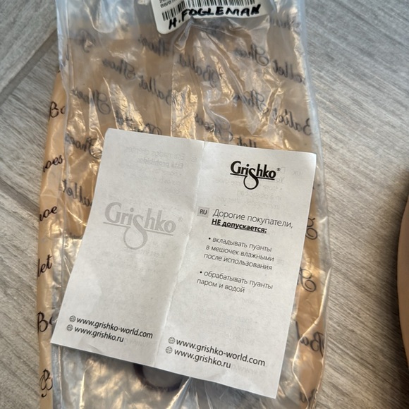 COPY - Grishko Pointe ballet slippers, never worn; med 5.0 xxx - Picture 2 of 6